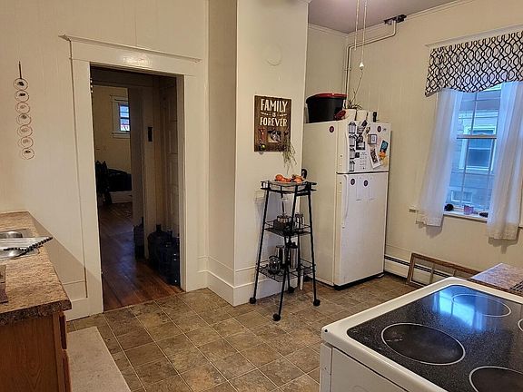 5th image of 54 Housatonic St #A-b