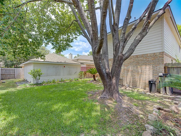 2935 Apple Forest Ct — Photo 45