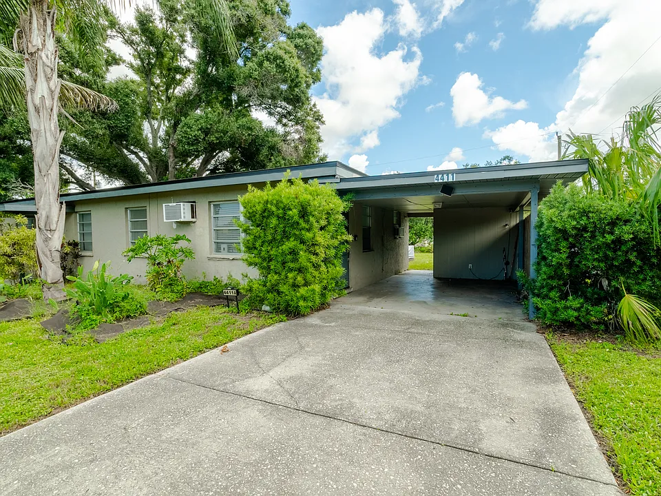 4411 19th Street Cir W #A