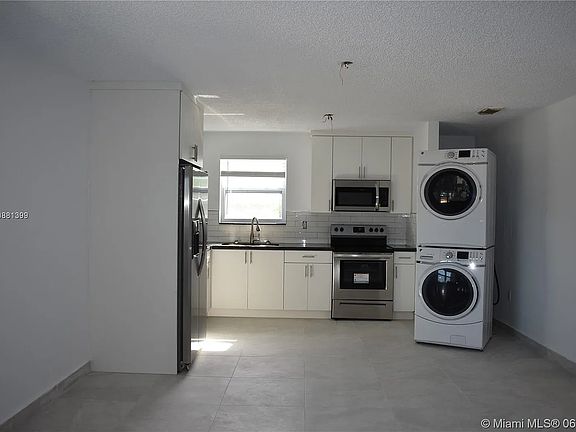 5th image of 7327 SW 22nd St #2
