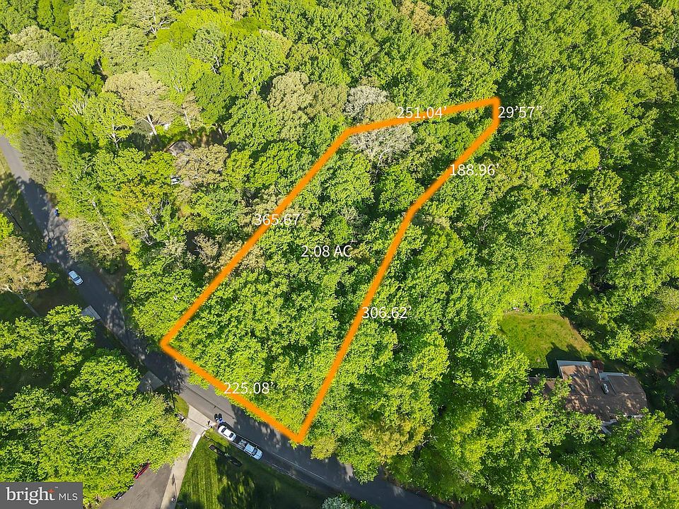 1st image of 13314 Forest Dr
