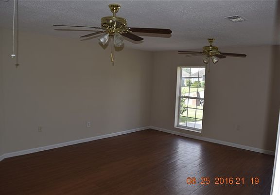 3rd image of 24 Sandpiper Dr