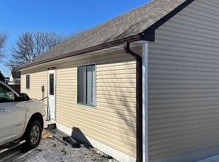 202 Dyer St, Hayes Center, NE 69032