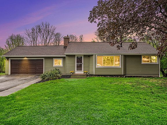 2nd image of 1816 Schaffer Dr