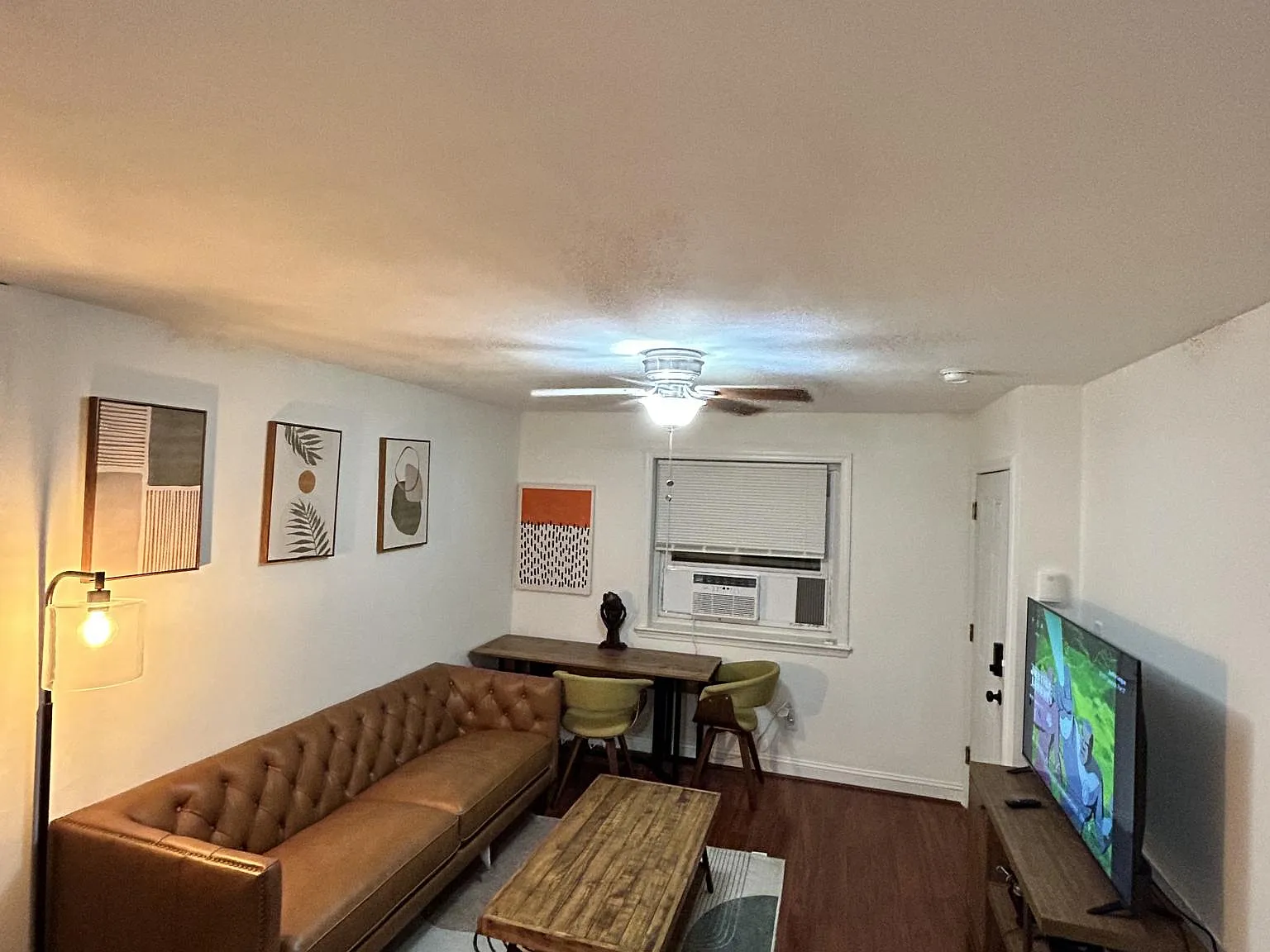 406 Pierce St — Photo 1