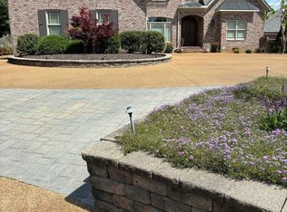 132 Torrey Pines Dr, Jackson, TN 38305