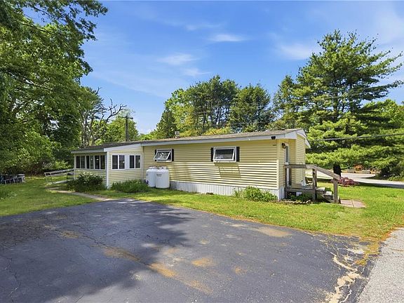 4th image of 38 Airport Rd