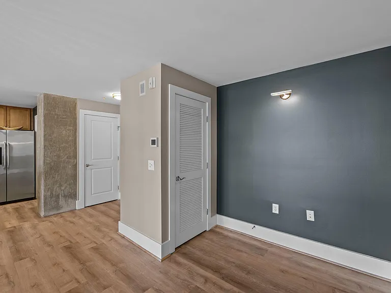 444 Blount St #205 — Photo 8