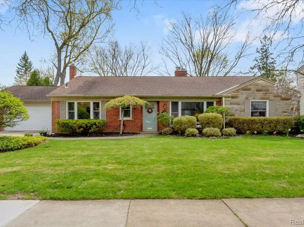 4161 Seminole Dr, Royal Oak, MI 48073