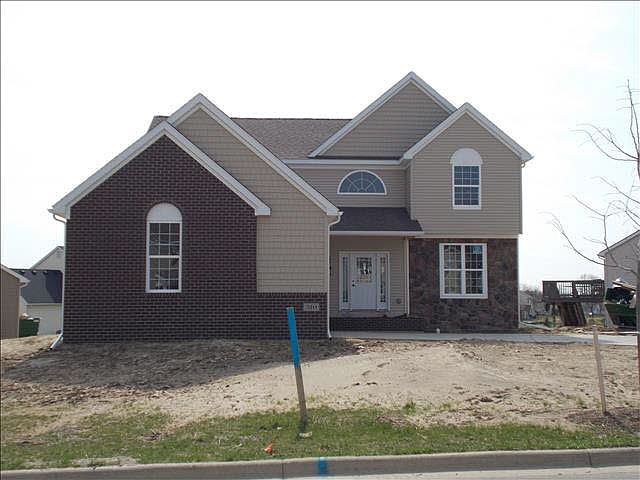 1st image of 931 Plum Grove Dr #54