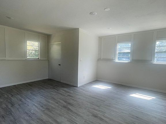4th image of 703 Gotts Rd