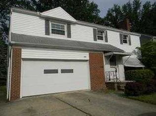 605 Quilliams Rd, South Euclid, OH 44121