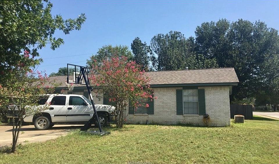 1st image of 3107 Normand Dr