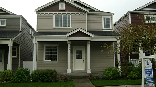 7511 Kodiak Ave NE Photo 1
