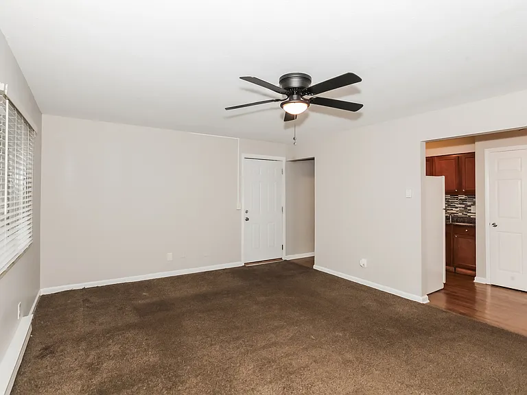 3611 Schwartze Ave #3 — Photo 3