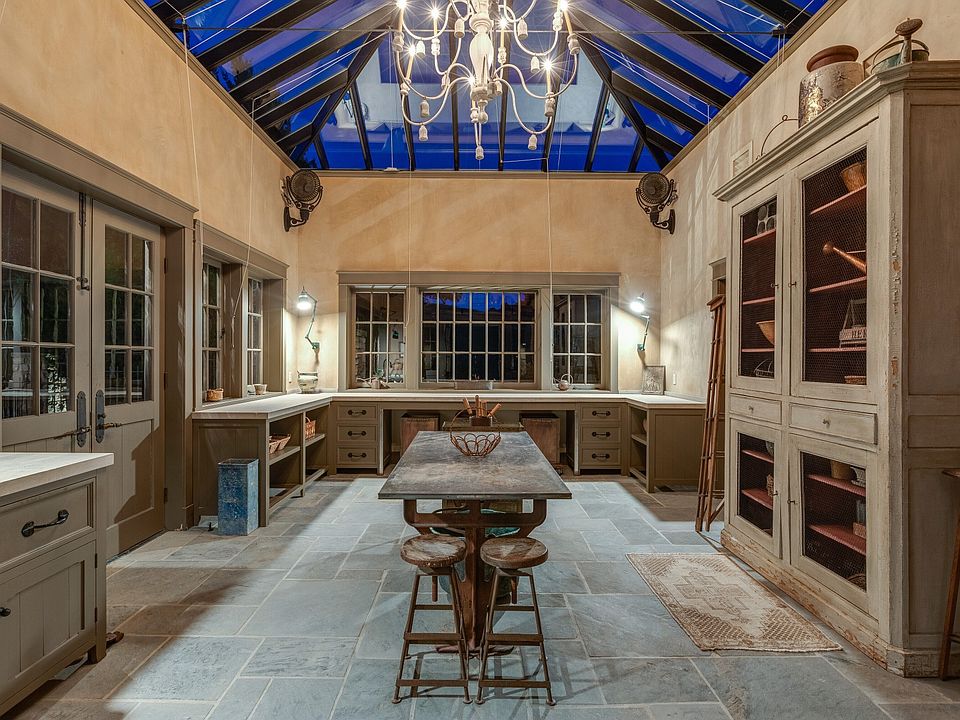 46th image of 5476 Leipers Creek Rd