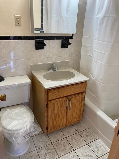 2nd image of 9159 193rd St #A1kxvg3h1