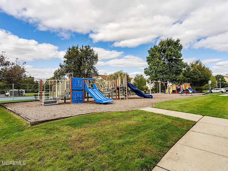58 Frontier Way — Photo 25