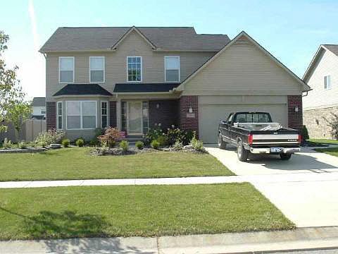 1st image of 33592 Crooks St