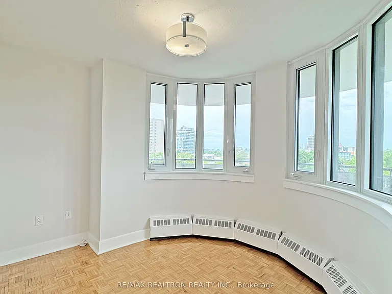 485 Huron St #903 — Photo 6