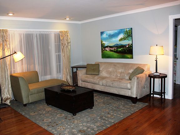 2nd image of 109 Prospect Pl