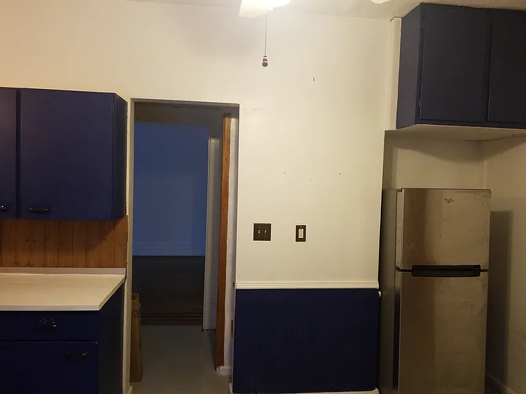 37 Marshall Ave #1/2 — Photo 7
