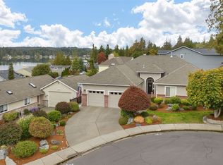 6038 Sandpiper Ct, Bremerton, WA