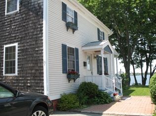 39 Bluff St, Riverside, RI 02915