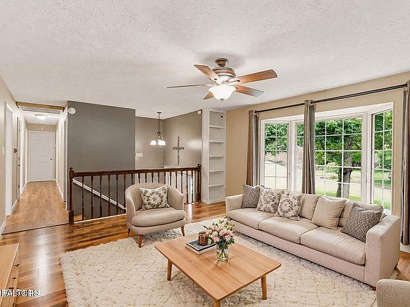 4th image of 1819 Northwood Dr