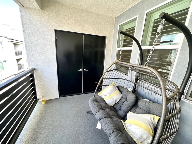9369 Solaire Pl — Photo 9