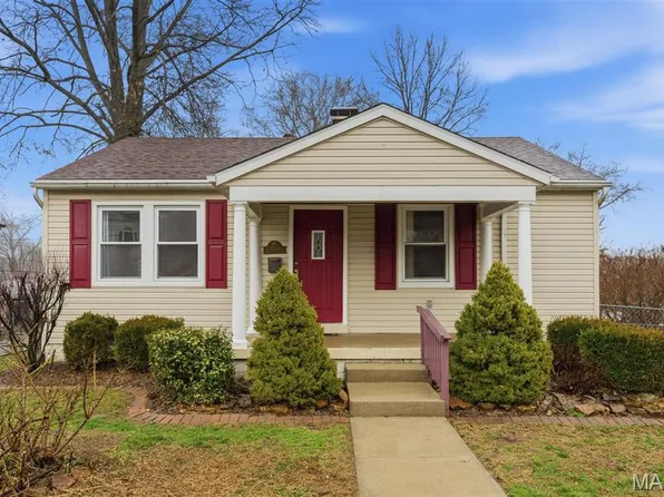 1012 Forest Ave, Belleville, IL 62220