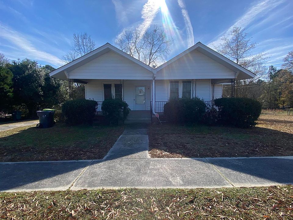 1st image of 123 Brown St