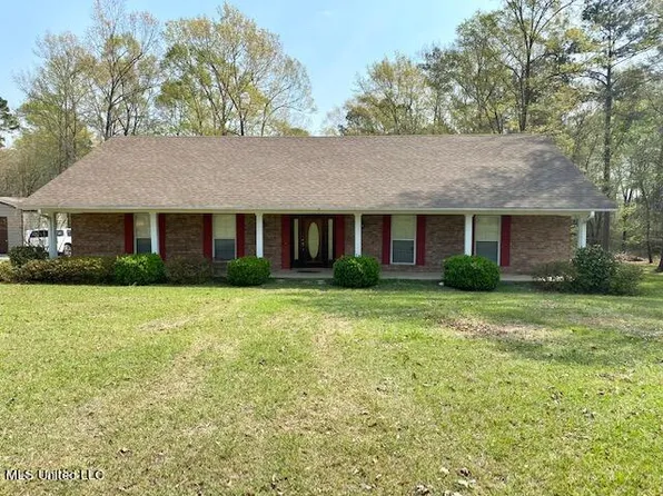 20140 Midway Rd, Terry, MS 39170