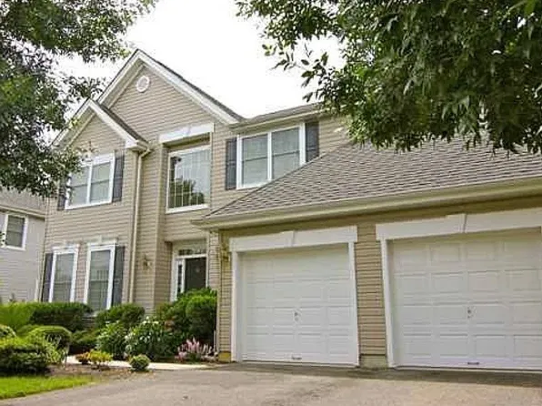 6 Zachary Way, Eatontown, NJ 07724