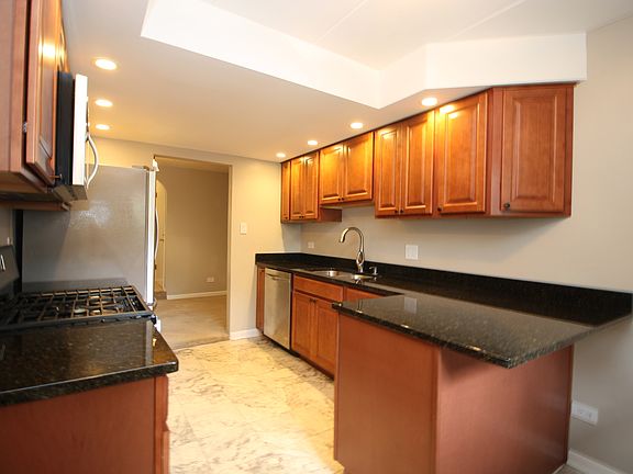 5th image of 13619 S Lavergne Ave Unit 114