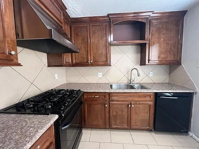 19447 Cypress Cliff Dr — Photo 5