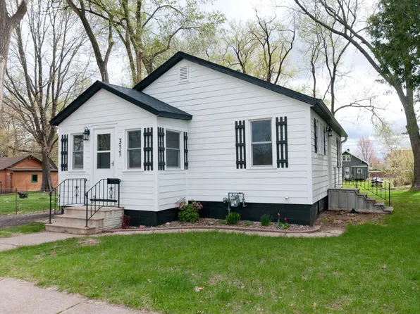 311 Noble Ave, Rice Lake, WI 54868