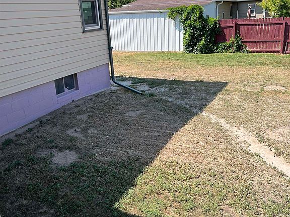 4th image of 509 Miller St