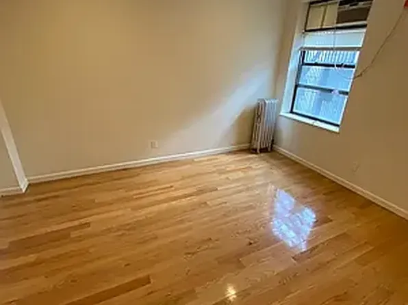 559 West 188th Street image 1 of 6