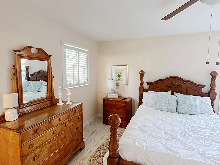 1062 Barber St — Photo 5