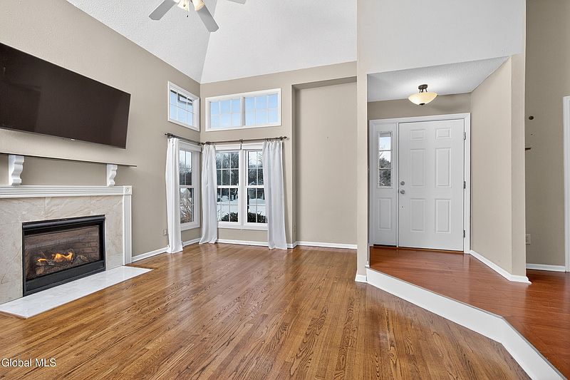 3rd image of 1 Ridgefield Drive