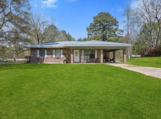 104 Perry Dr, New Augusta, MS 39462