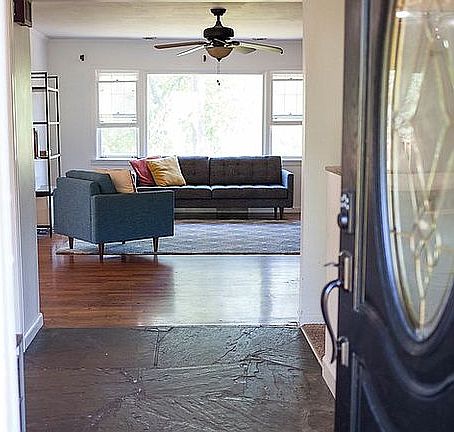 3rd image of 142 Scenic Dr