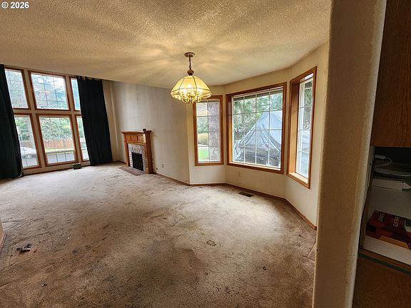 4th image of 7205 NE 72nd Pl