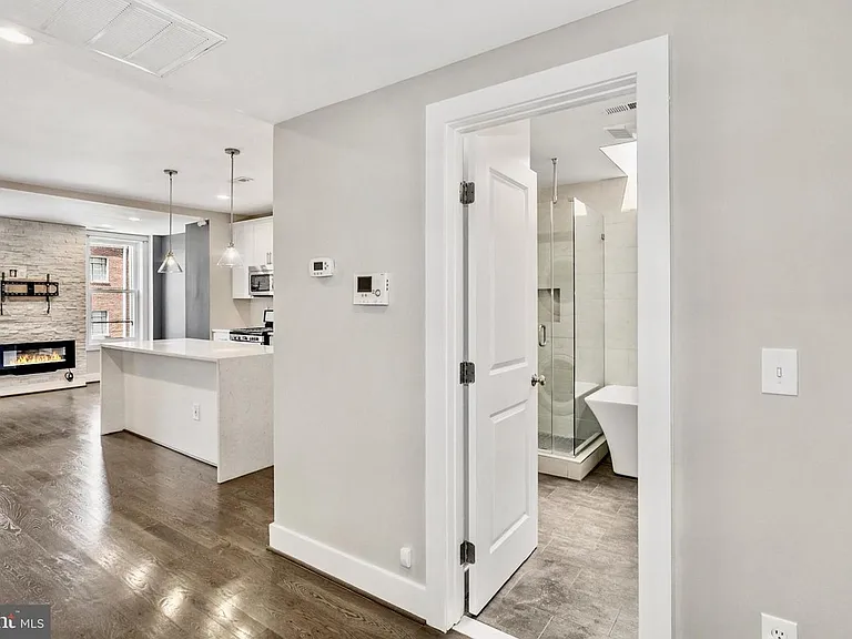 1304 Holbrook St NE #3 — Photo 4