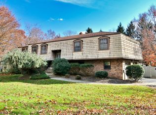 195 Hillside Ave, Roxbury Twp, NJ 07836