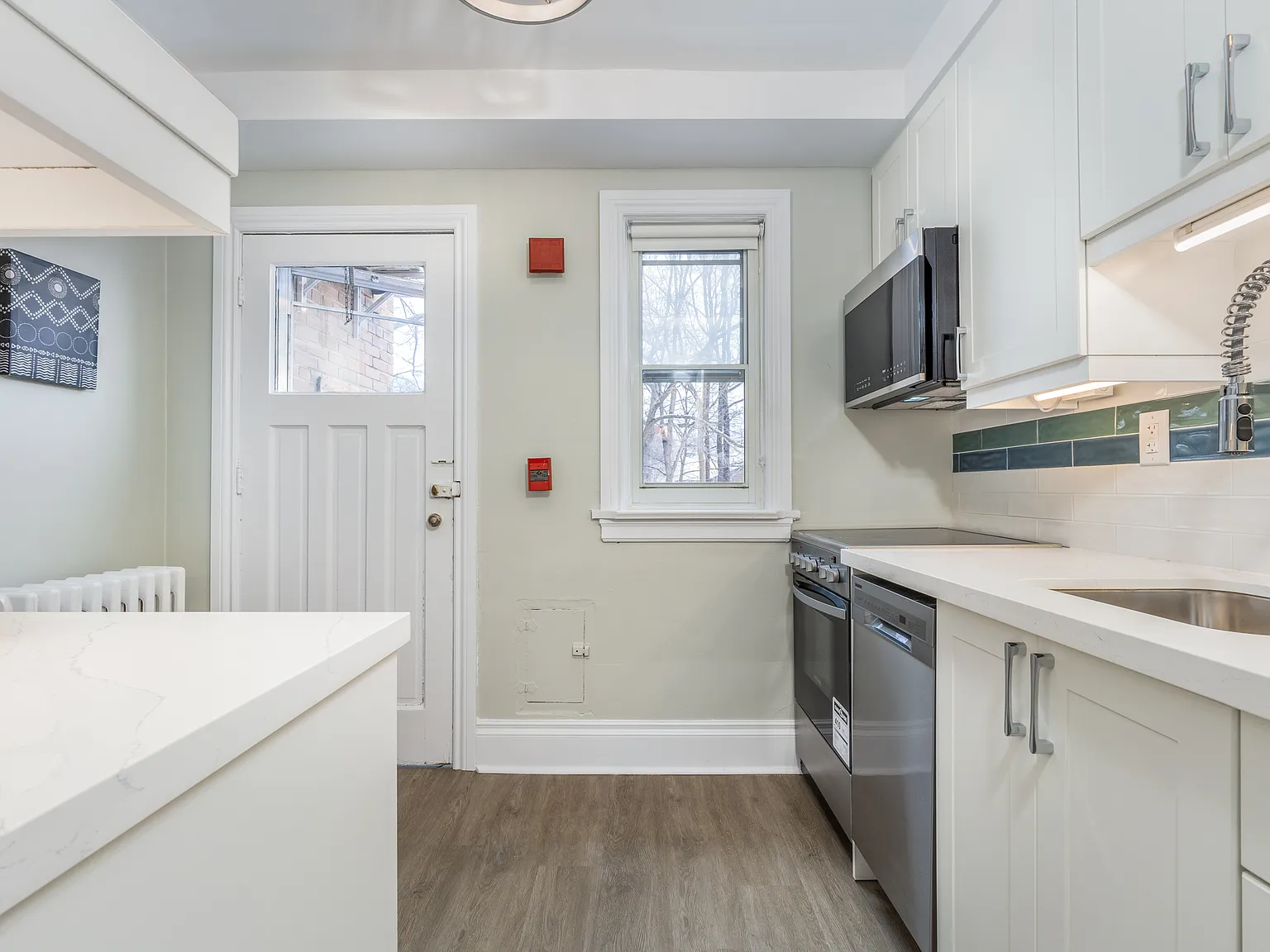 1 Kingswood Road Toronto — Photo 4
