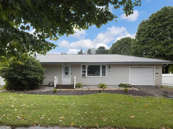 921 E South St, Corry, PA 16407