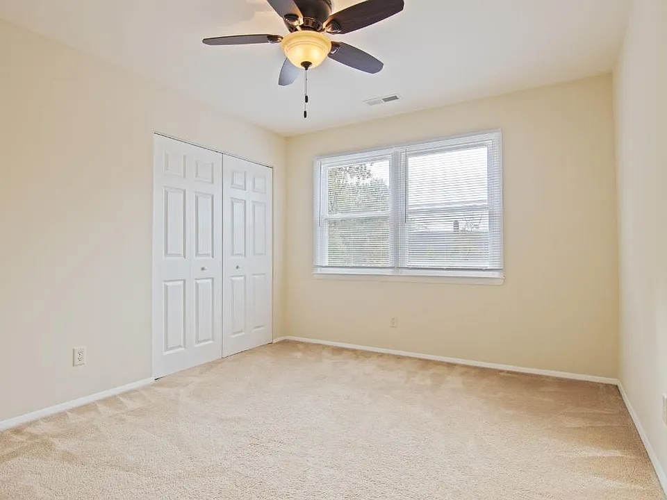 147 Nunnery Ln #A6