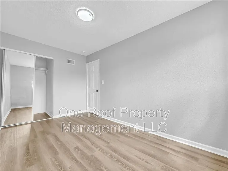 2001 Chateau Dr #A — Photo 23